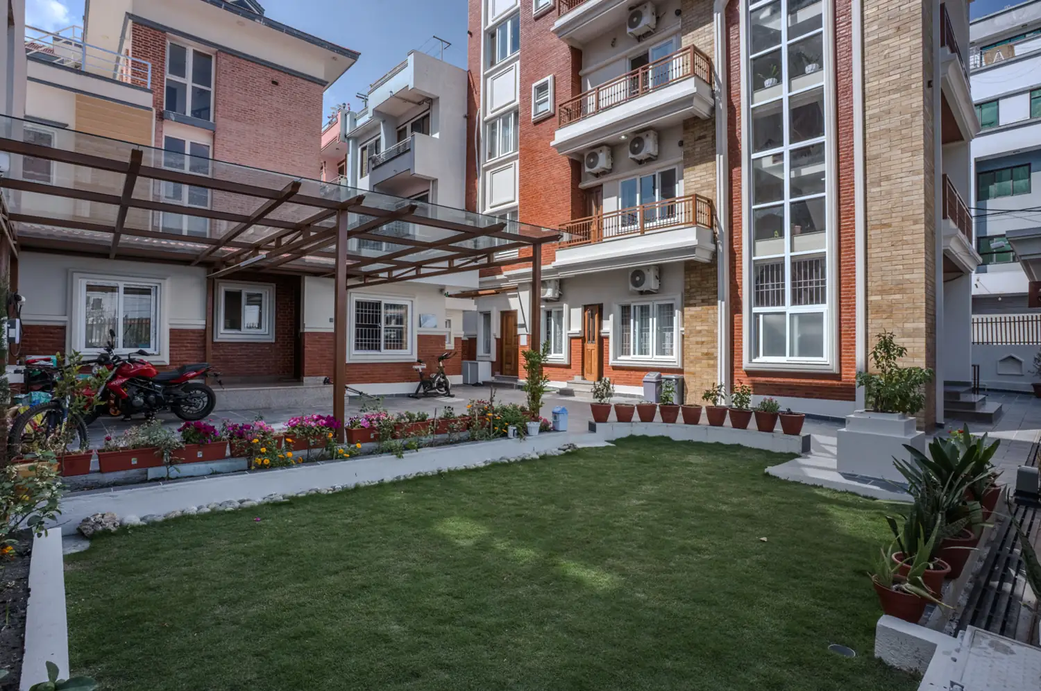 Garden lawn